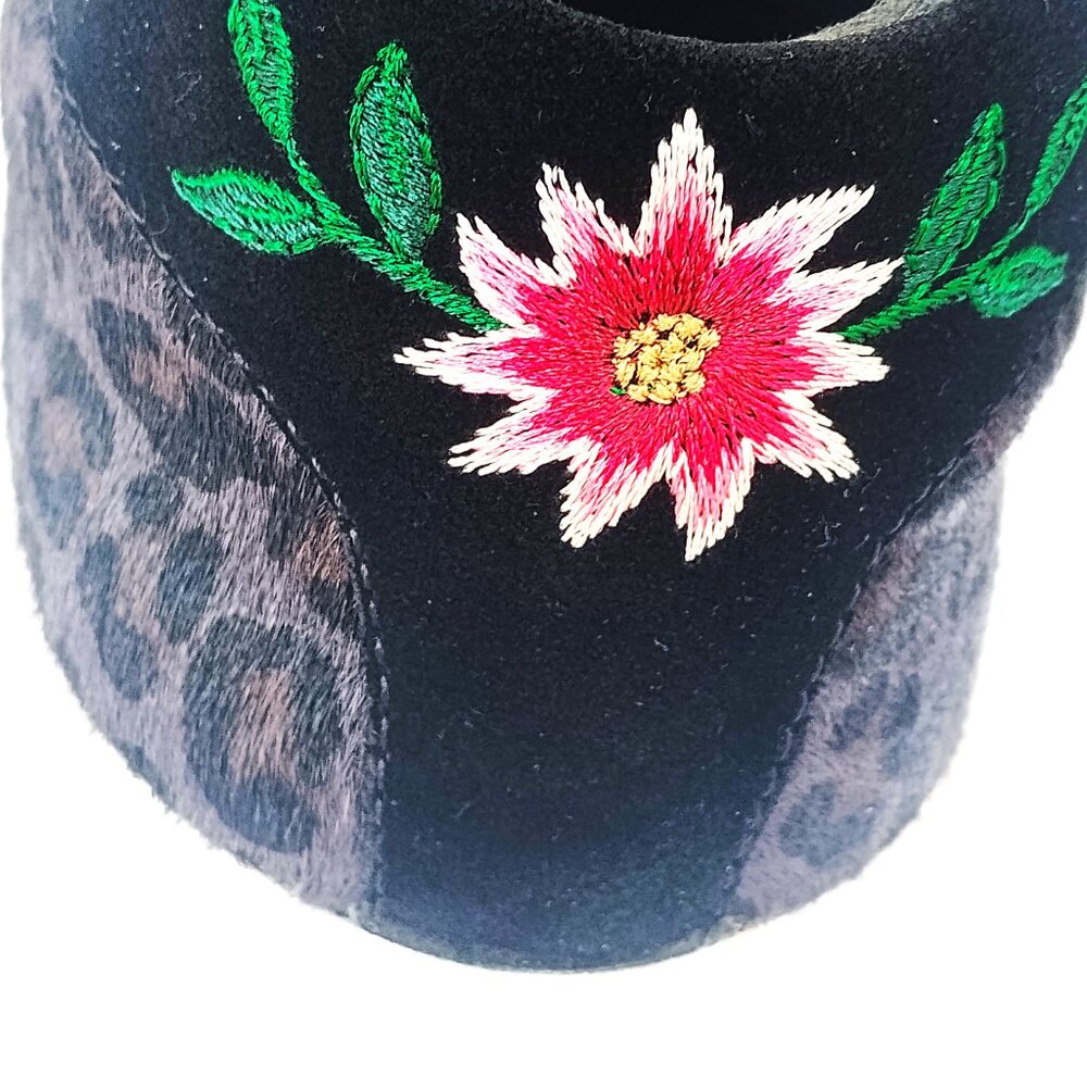 Johnny Was Embroidered Floral Leopard Sneakers Size 9 EUC - Picture 6 of 6